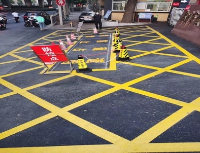 忻州忻州厂区划线，园区停车场划线，车库标识标线
